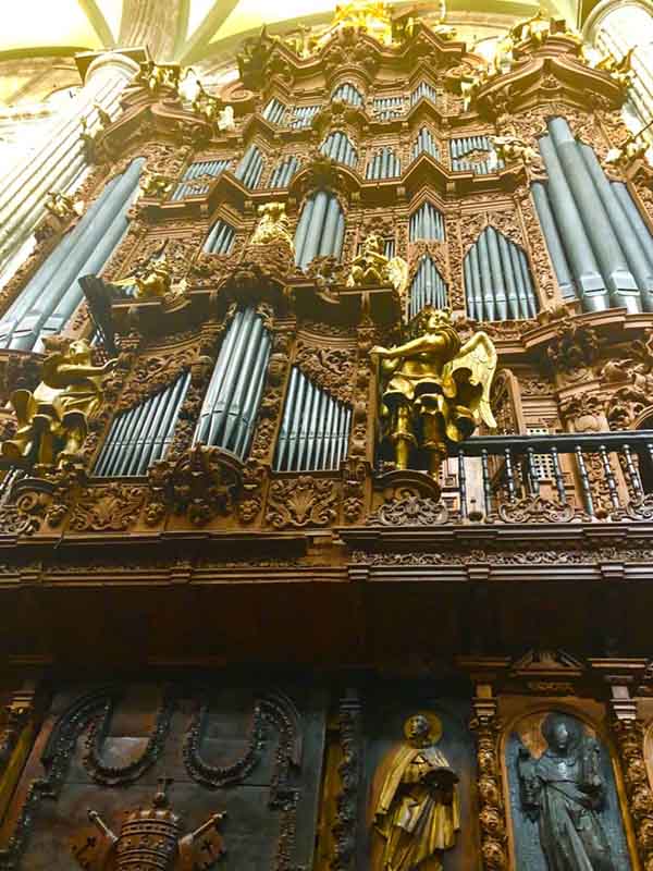 Pipe organ in Catedral Metropolitana in Mexico City - Pic by Shelley Marmor.