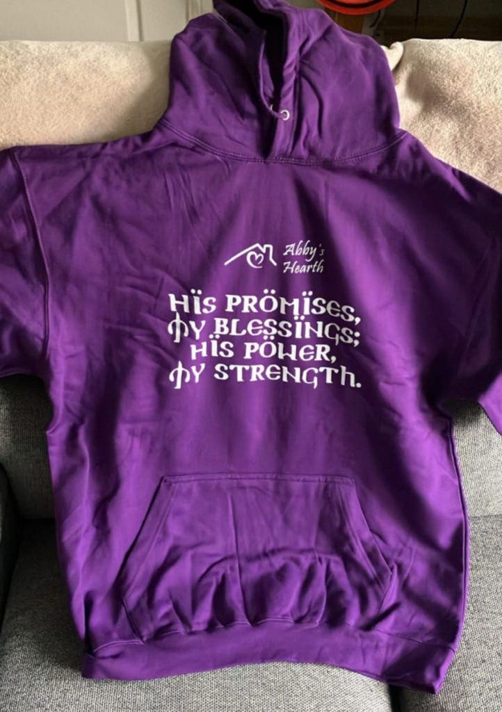 Kingsom promises hoodie in purple.